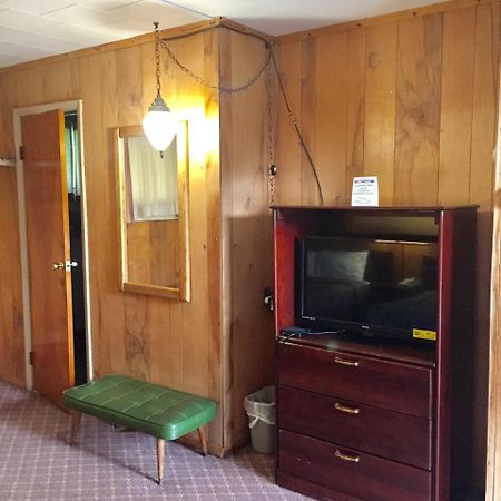 Travel Inn Westmoreland Exteriör bild